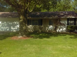 205 Wilson Ave, Le Roy, IL