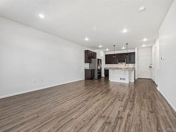 5th image of 20090 E 40th Avenue #3