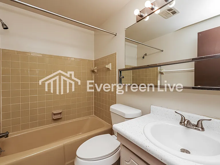 5835 Troy Villa Blvd — Photo 14
