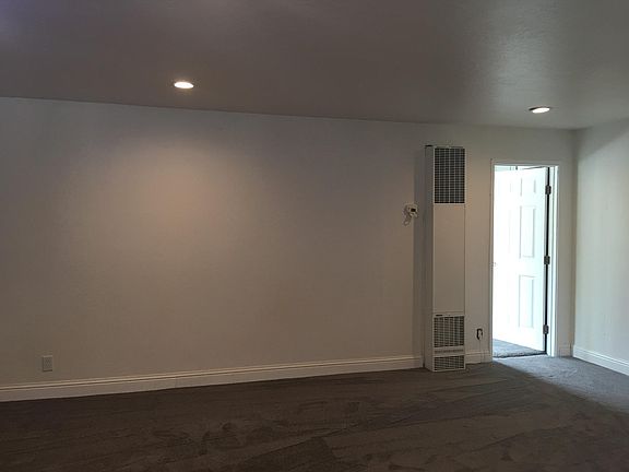 5th image of 3760 Osgood Ave #B