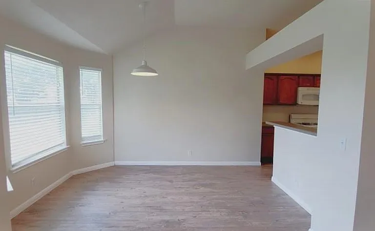 108 Pond Way — Photo 6