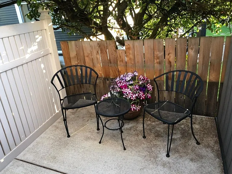 300 W 25th St #300B — Photo 11