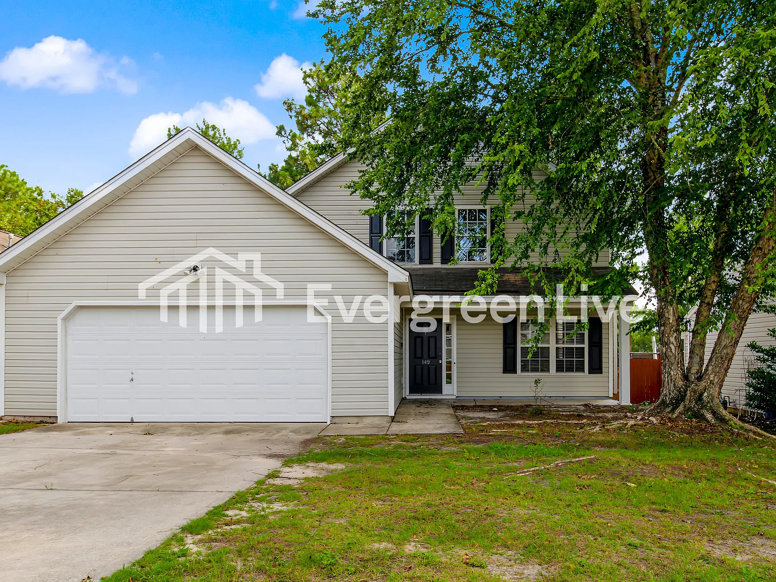 4 bed, 3.0 bath, 1728 sqft, $1,795 — Photo 1