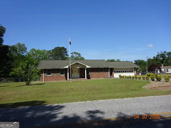 203 Rec Department Rd, Claxton, GA 30417