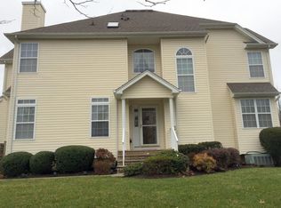 14 Keats Ct, East Windsor, NJ 08520
