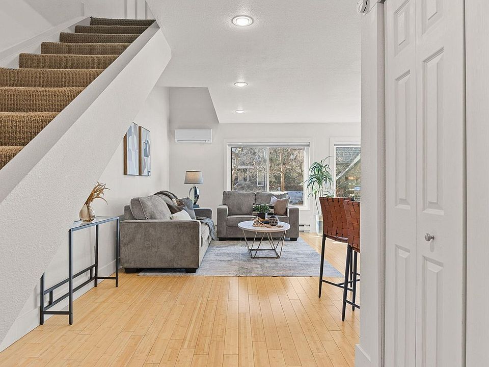 1st image of 827 Maxwell Ave #E