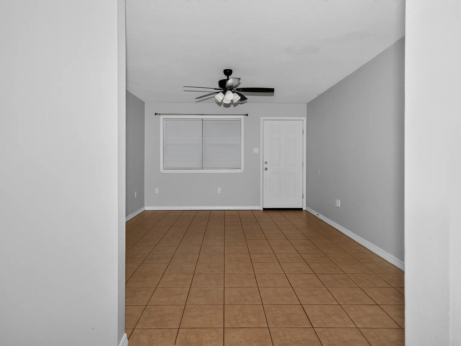 15 Macarthur Drive — Photo 3