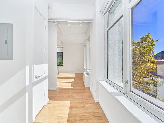 5th image of 53 Hope St #407