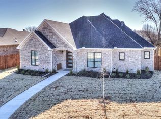 8402 Willowbrook Dr, Rowlett, TX 75088
