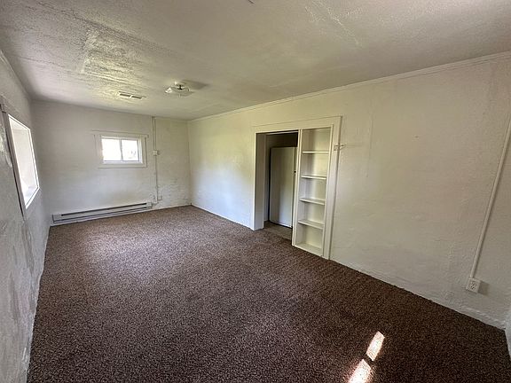 5th image of 1581 Orchard Ct