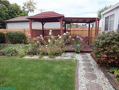 3rd image of 665 Glenmoor Dr