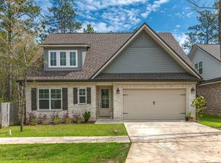 65 Laurel Oaks Dr, Freeport, FL 32439