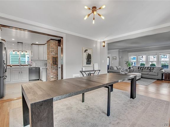 4th image of 673 Parkside Ave