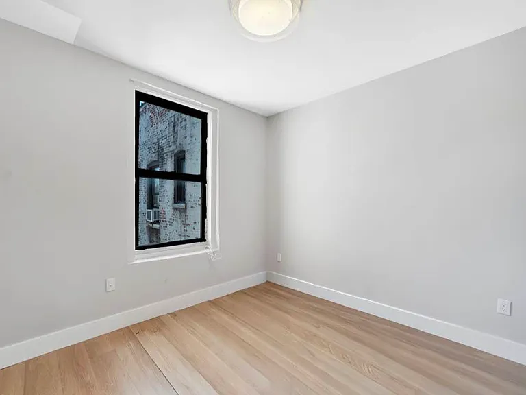 545 W 125th St #67 — Photo 5