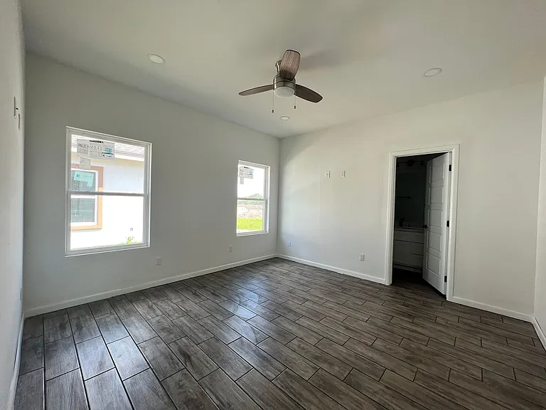 108 Faith Dr — Photo 10
