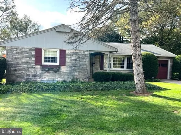 313 S Locust St, Myerstown, PA 17067