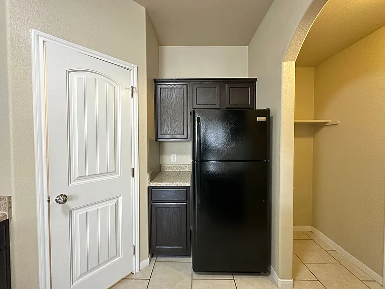 4601 Cambridge Dr — Photo 12