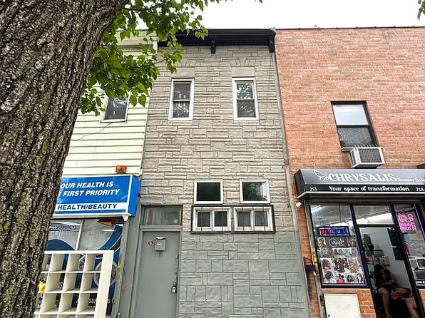 251 Graham Ave, Brooklyn, NY 11206