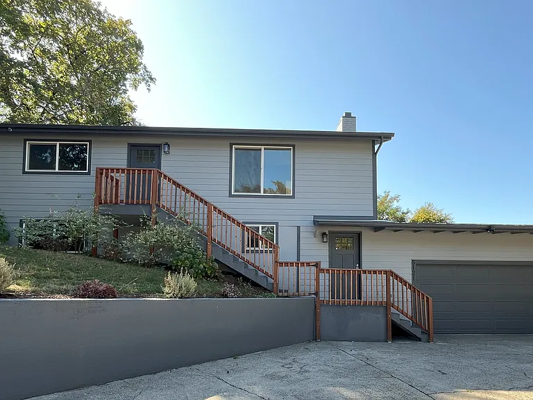 5121 SE 136th Ave — Photo 1