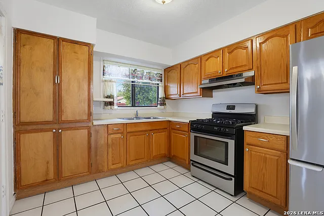 271 Wayside Dr — Photo 7