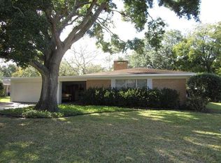 3 Palm Pl, Angleton, TX 77515