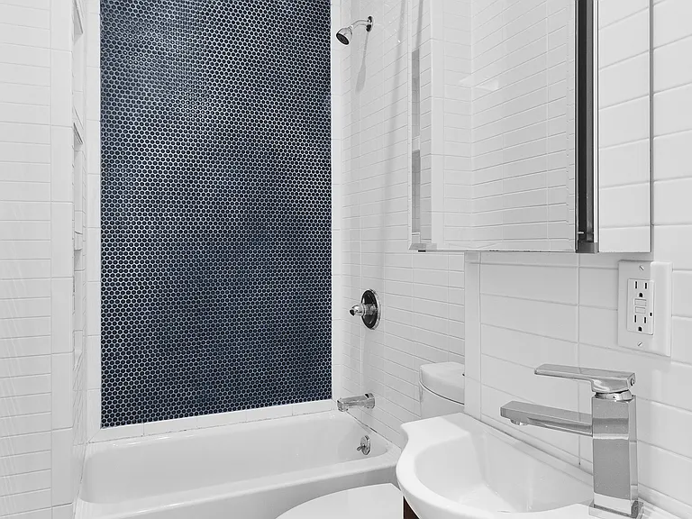 506 E 84th St #5R — Photo 10