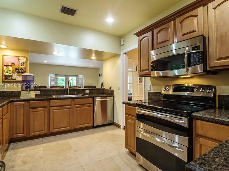 1237 Aduana Ave — Photo 3