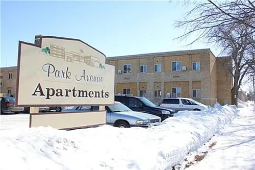 210 Park Ave N Photo 1