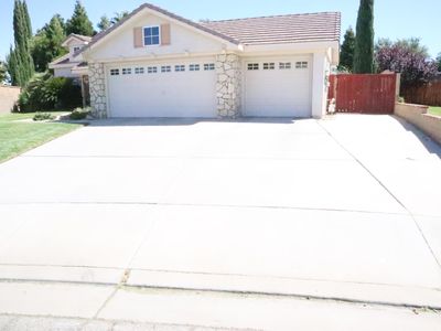 42214 58th St W, Lancaster, CA, 93536