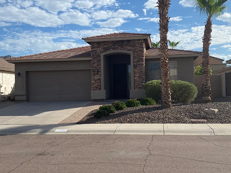 1818 W Glenhaven Dr — Photo 1