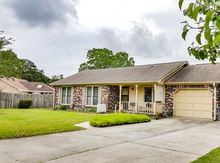 820 Beauregard Rd, Summerville, SC 29486