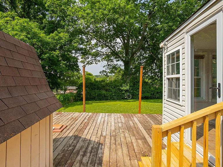108 Aloha Ct — Photo 31