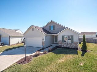 688 Walkmans Cv, Fort Wayne, IN 46814