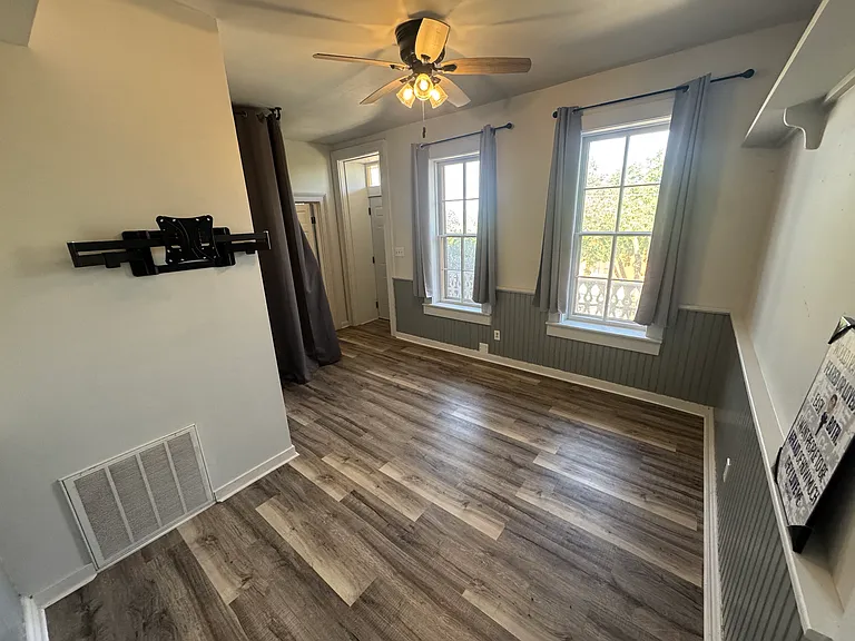 189 Saint Marys St #1 — Photo 4