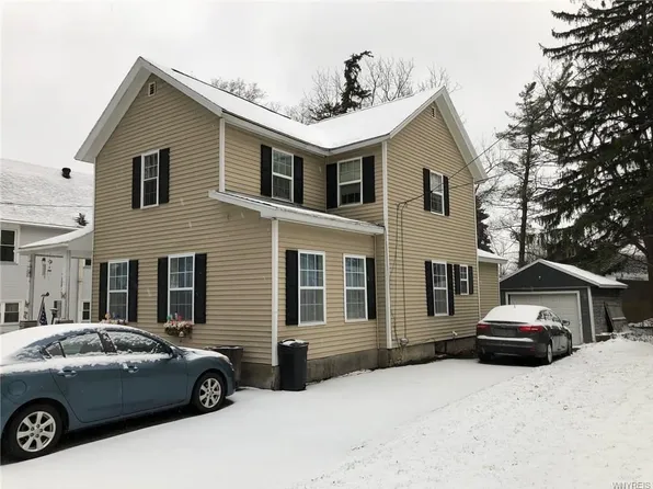 45 Saint Helena St, Perry, NY 14530