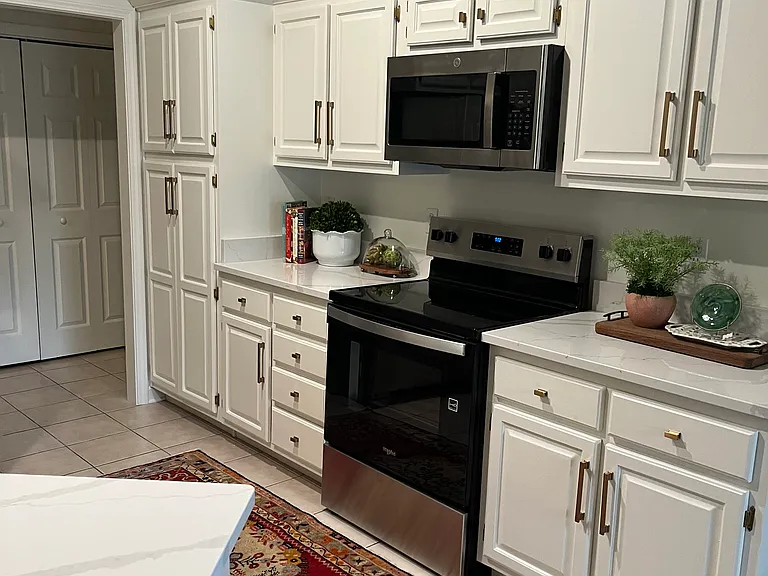 700 Amberwood Cv — Photo 14