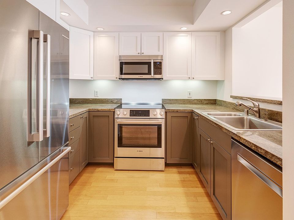 1st image of 1438 Green St Unit 3A