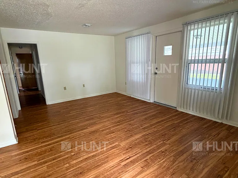 345 Dahlia Dr — Photo 2