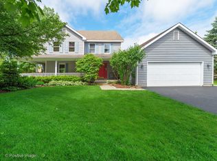 706 Fairview Ln, Bartlett, IL 60103