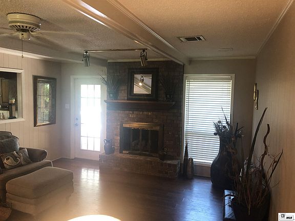 4th image of 404 Connie Lynne Dr