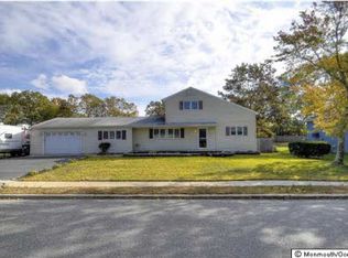 60 Western Dr, Howell, NJ 07731
