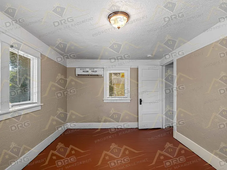 120 Johnson St — Photo 25