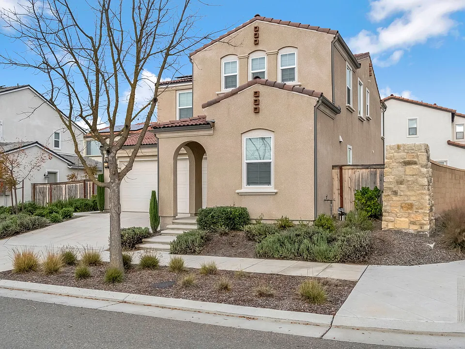 863 Orchard Hills Rd