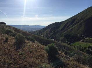 327 Deer Haven Ln, Wenatchee, WA 98801