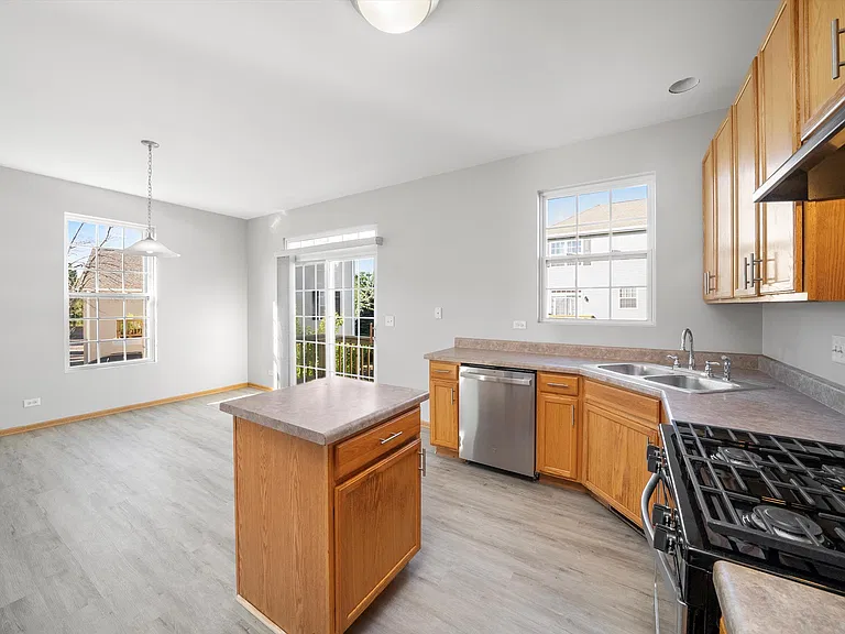 1688 W Turtle Creek Ln — Photo 9