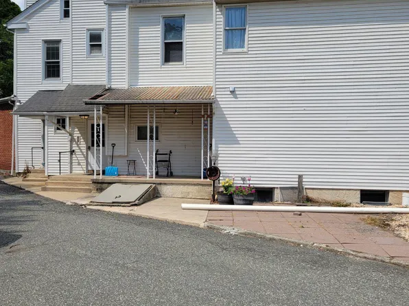 1801 S Main St APT 3, Bechtelsville, PA 19505