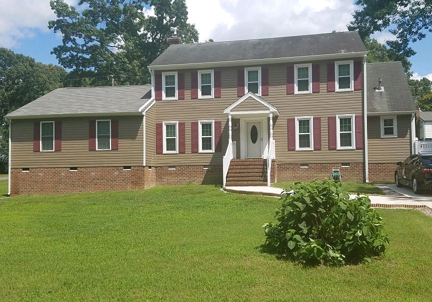 2nd image of 10801 Crofton Rd