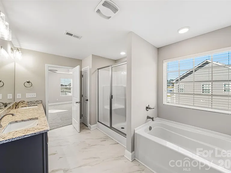 11507 Valley Oaks Ln — Photo 33