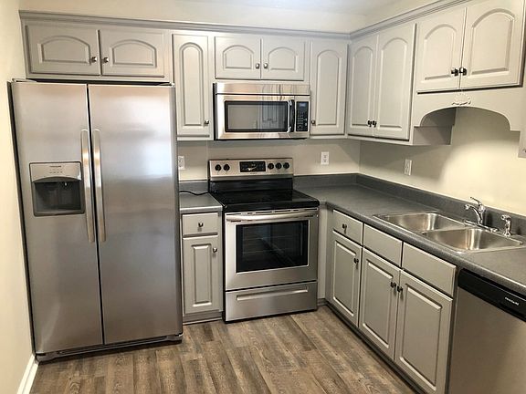 4th image of 2143 Whitney South Dr