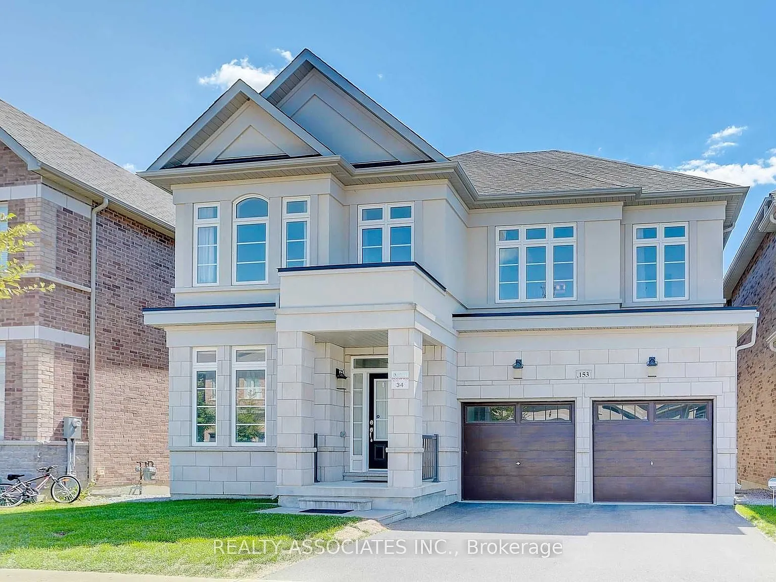 6 bed, $4,200 — Photo 1